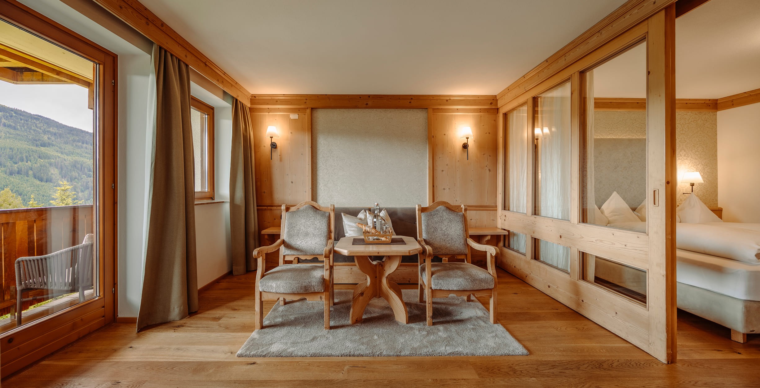 Wohnraum, lichtdurchflutet