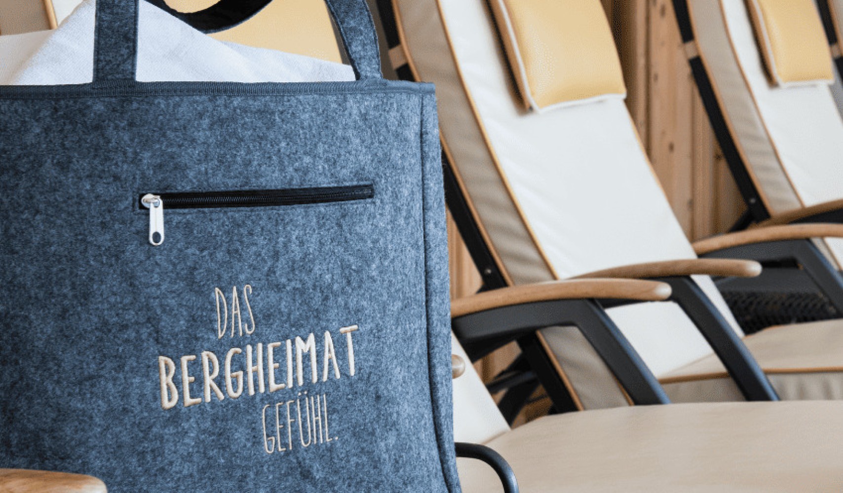 Raum der Stille mit viel Gemütlichkeit