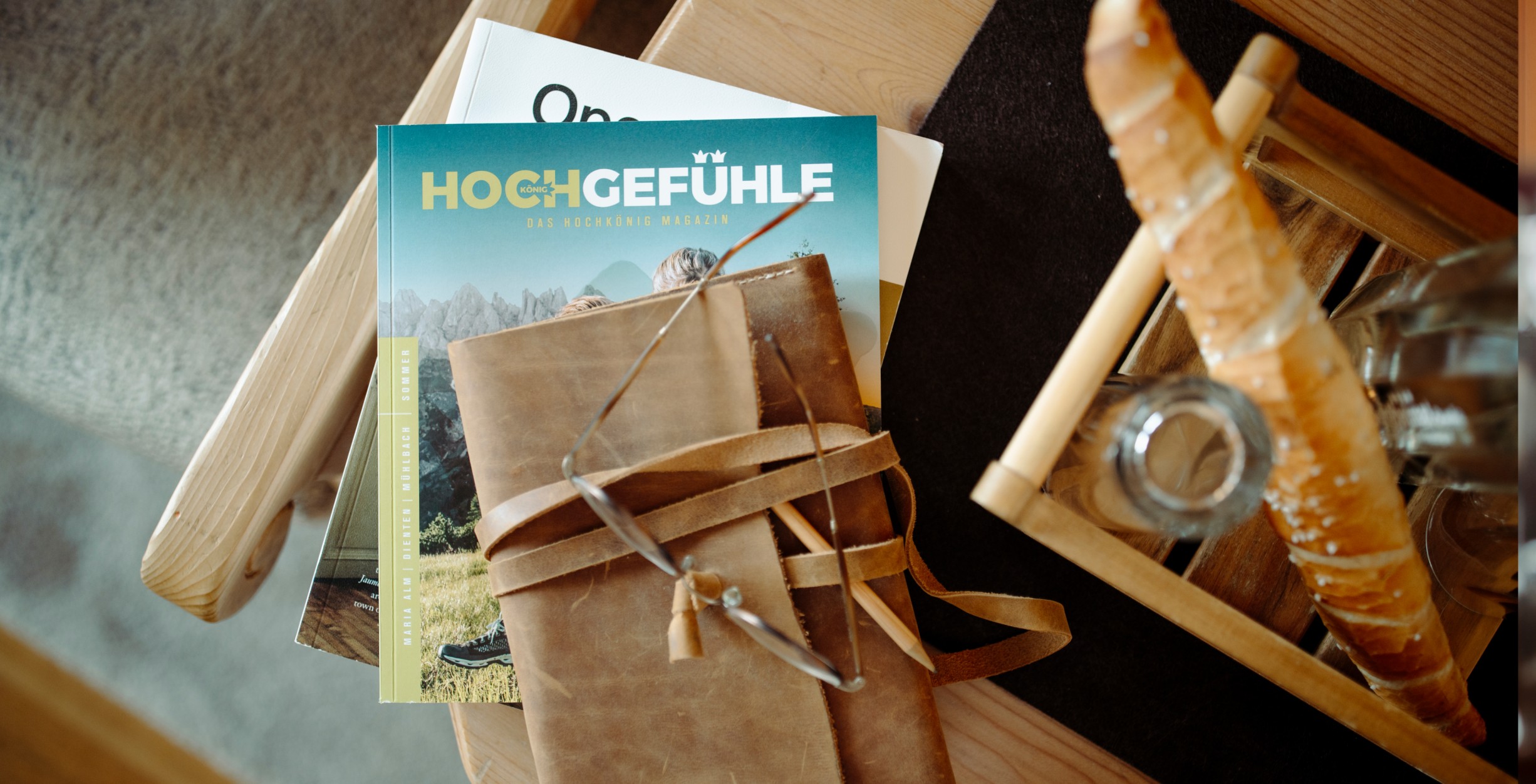 Zeitschriften und Bergquellwasser